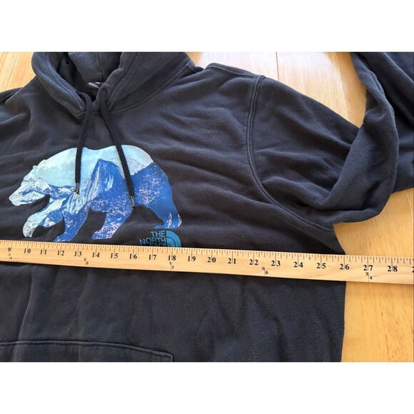 The North Face Men’s Bear Graphic Hoodie – Gray, XL - Picture 6 of 9